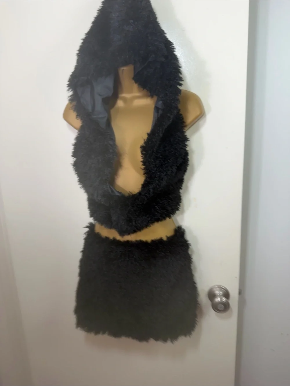 Dolls Kill Black Cozy Fuzzy Hooded Crop Tie Top & Mini Cave Skirt Set NWT Sz M
